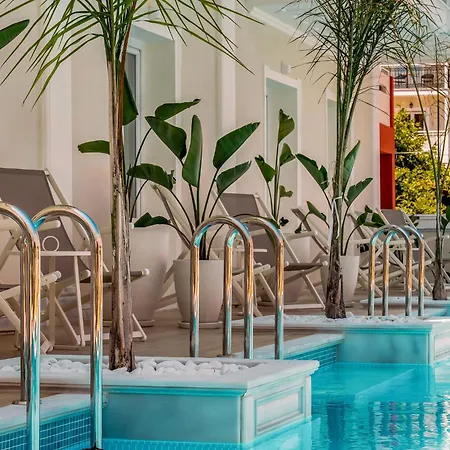 Royal Hotel 3*