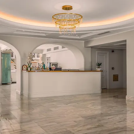 Royal 3* Nydri (Lefkada)