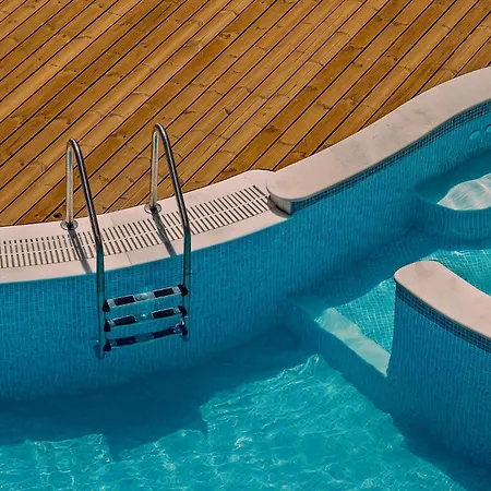 Royal 3* Nydri (Lefkada)